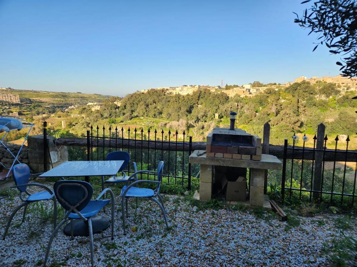 Tranquil Escape In Gozo Shared Pool & Morning Meal Bed & Breakfast Ghajn il-Kbira  Exterior photo