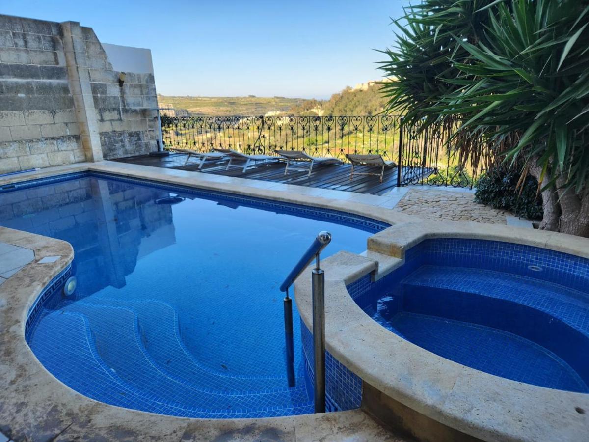 Tranquil Escape In Gozo Shared Pool & Morning Meal Bed & Breakfast Ghajn il-Kbira  Exterior photo