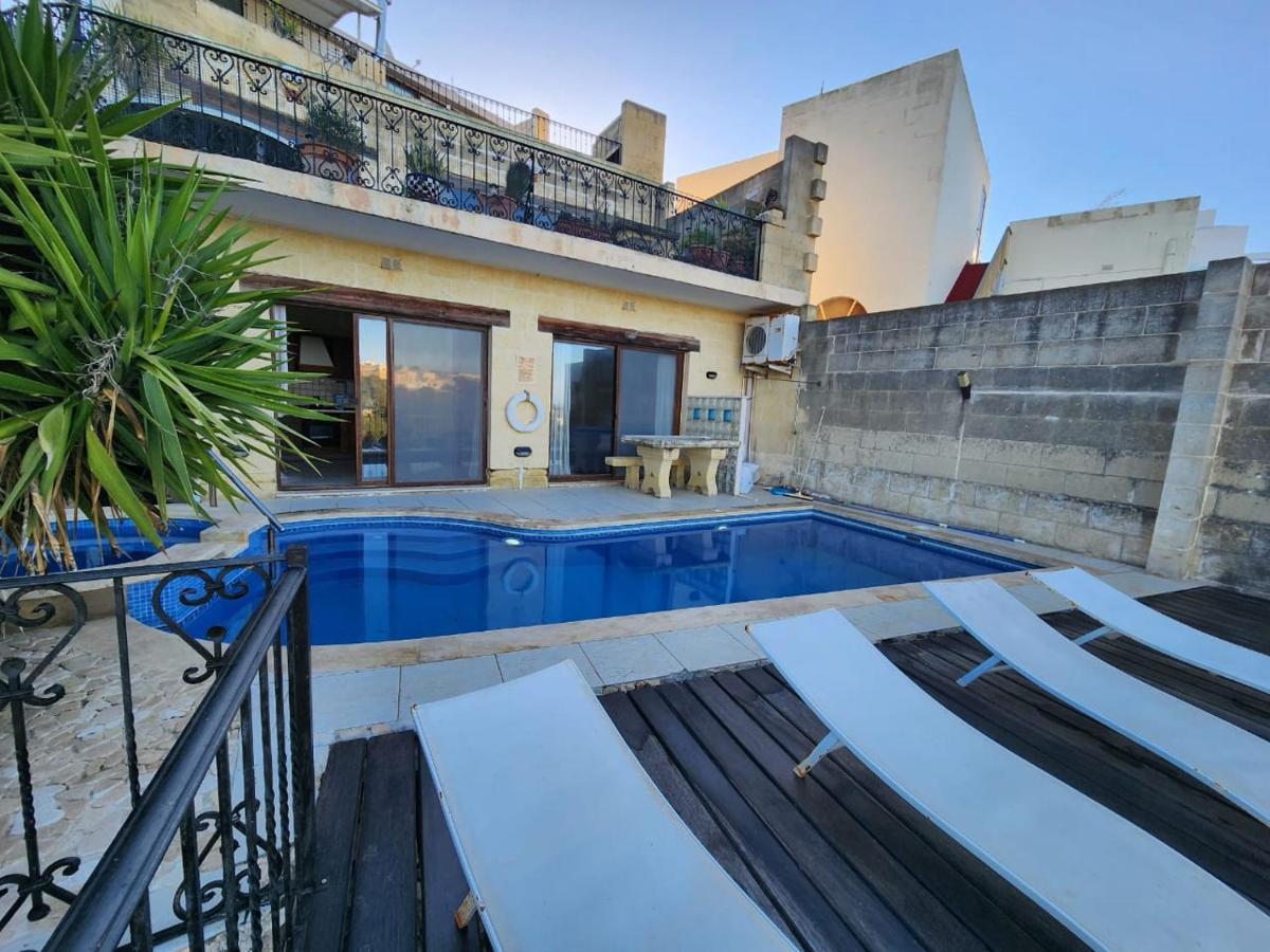 Tranquil Escape In Gozo Shared Pool & Morning Meal Bed & Breakfast Ghajn il-Kbira  Exterior photo